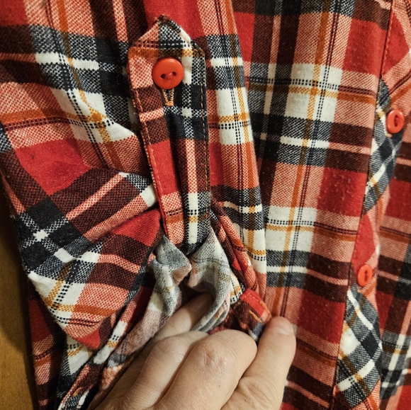 Cute flannel - Picture 3 of 4